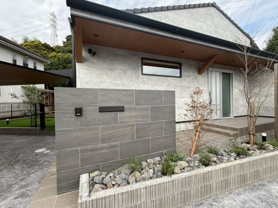 セラマイカを使った門塀